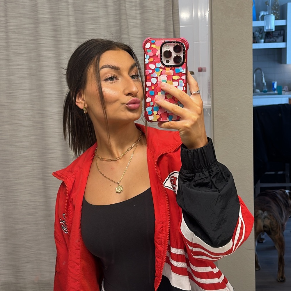 Meet your Posher, Madi